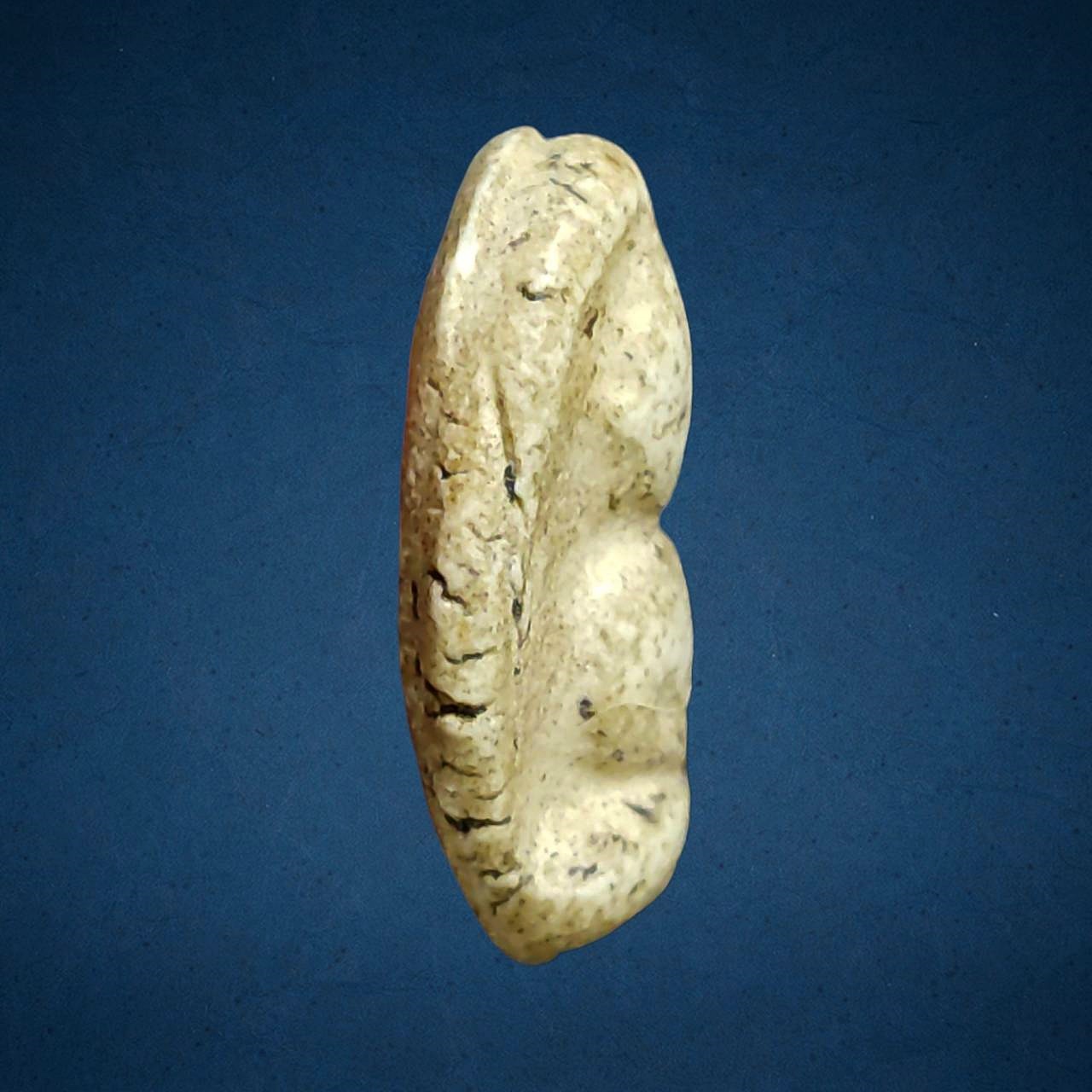 พระกรุ วัดพลับ พิมพ์ตุ๊กตาเล็ก เนื้อผง กรุงเทพฯ