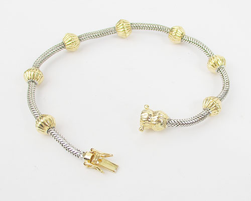 รหัส 59381 สร้อยข้อมือ เงิน ลายกระดูกงู คั่นเม็ดทอง18K งานสวยมาก นน. 8.88 g