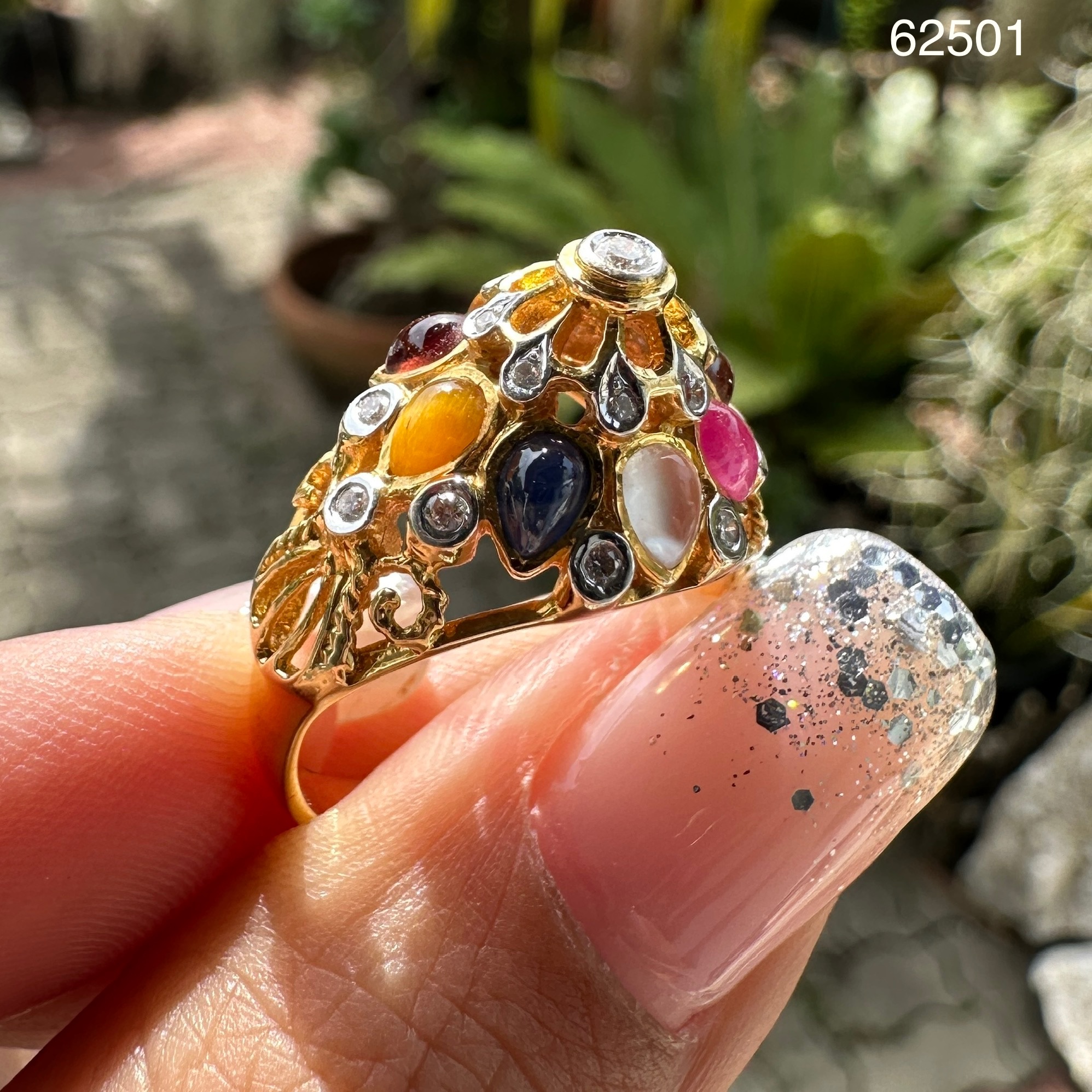 รหัส 62501 แหวน นพเก้า ทรงฉัตร ฝังเพชร 19 เม็ด 0.18 กะรัต ทอง18K size 54 งานสวยมาก นน. 5.54 g