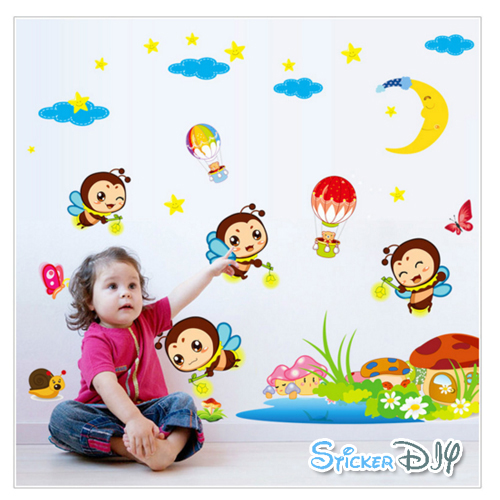 Transparent wall sticker สติ๊กเกอร์ติดผนัง ผึ้งน้อยหรรษา (กว้าง115cm.xสูง105cm.)