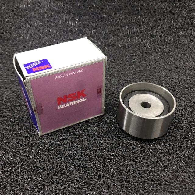 (แท้ศูนย์) ลูกลอกสายพานราวลิ้น BT50 2.5/3.0 ตัวเล็ก Year 2006 VKM84610=WE01-12730