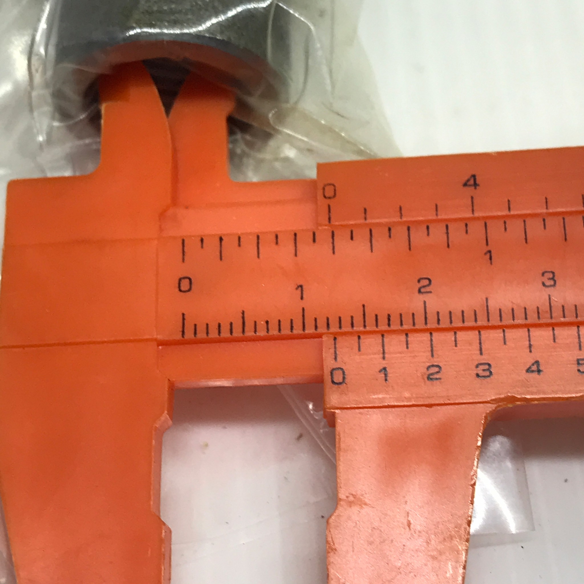 ลูกหมากคันชักสั้น TOYOTA HIACE COMMUTER KDH200 / TRH200 โตโยต้า ตู้ คอมมูเตอร์ / เบอร์ SE-3971 / ยี่ห้อ 555 / Three Five (TIE ROD END) 1 คู่ (JAPAN)