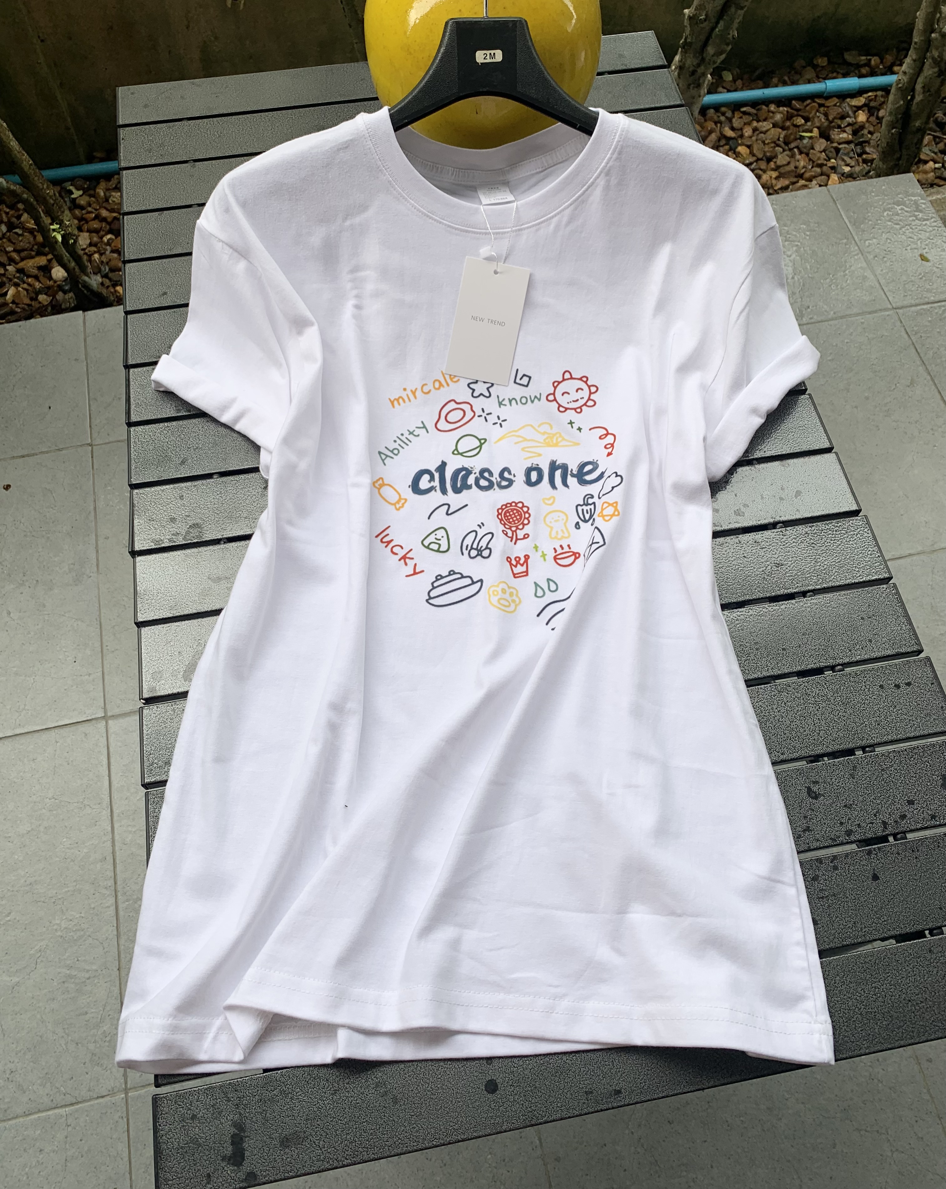 P2479 เสื้อแฟชั่น ผ้ายืดเนื้อนิ่ม สีขาว
