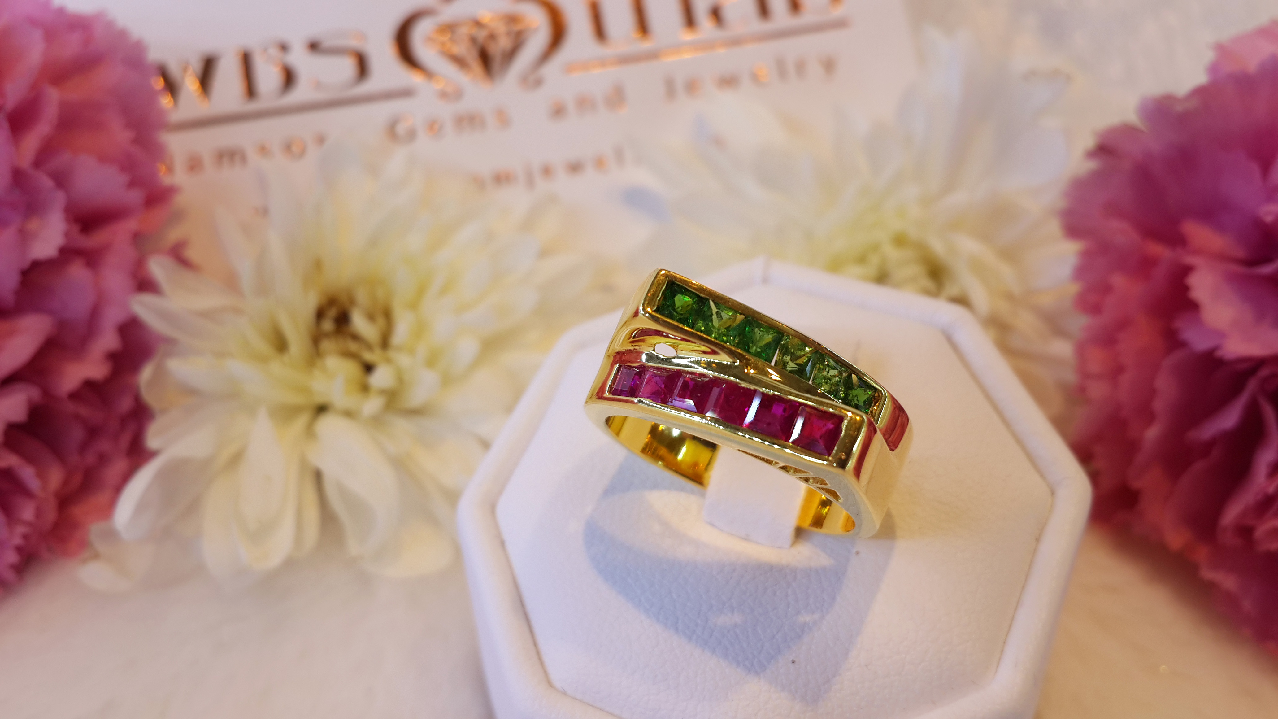 แหวน Fancy Sapphire ทรงแปลกไม่เหมือนใคร