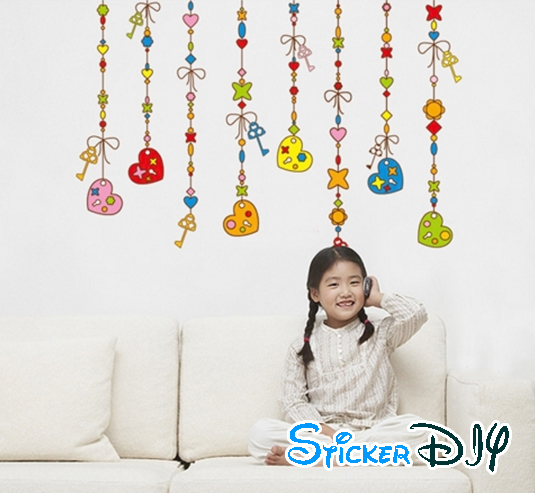 Transparent wall sticker สติ๊กเกอร์ติดผนัง โมบายกุญแจหัวใจ (กว้าง100cm.xสูง70cm.)