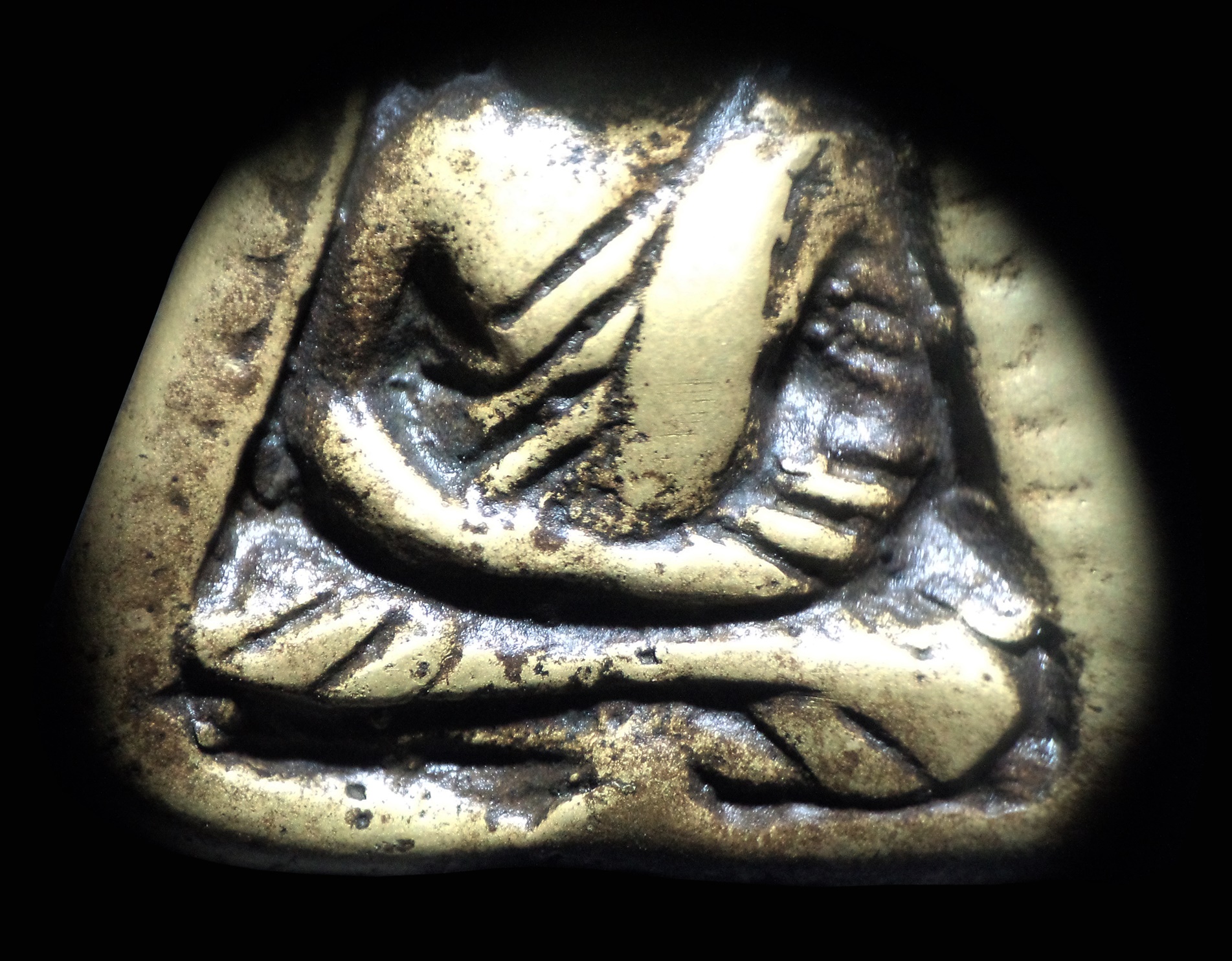 หลวงพ่อเงิน วัดบางคลาน เหรียญหล่อจอบใหญ่ ชายเดี่ยว