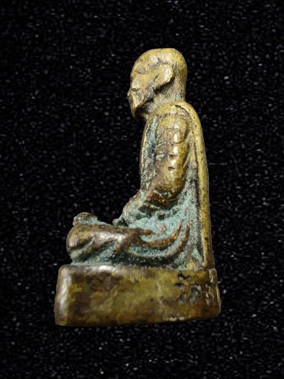 รูปหล่อ หลวงปู่เมฆ วัดลำกระดาน กรุงเทพฯ