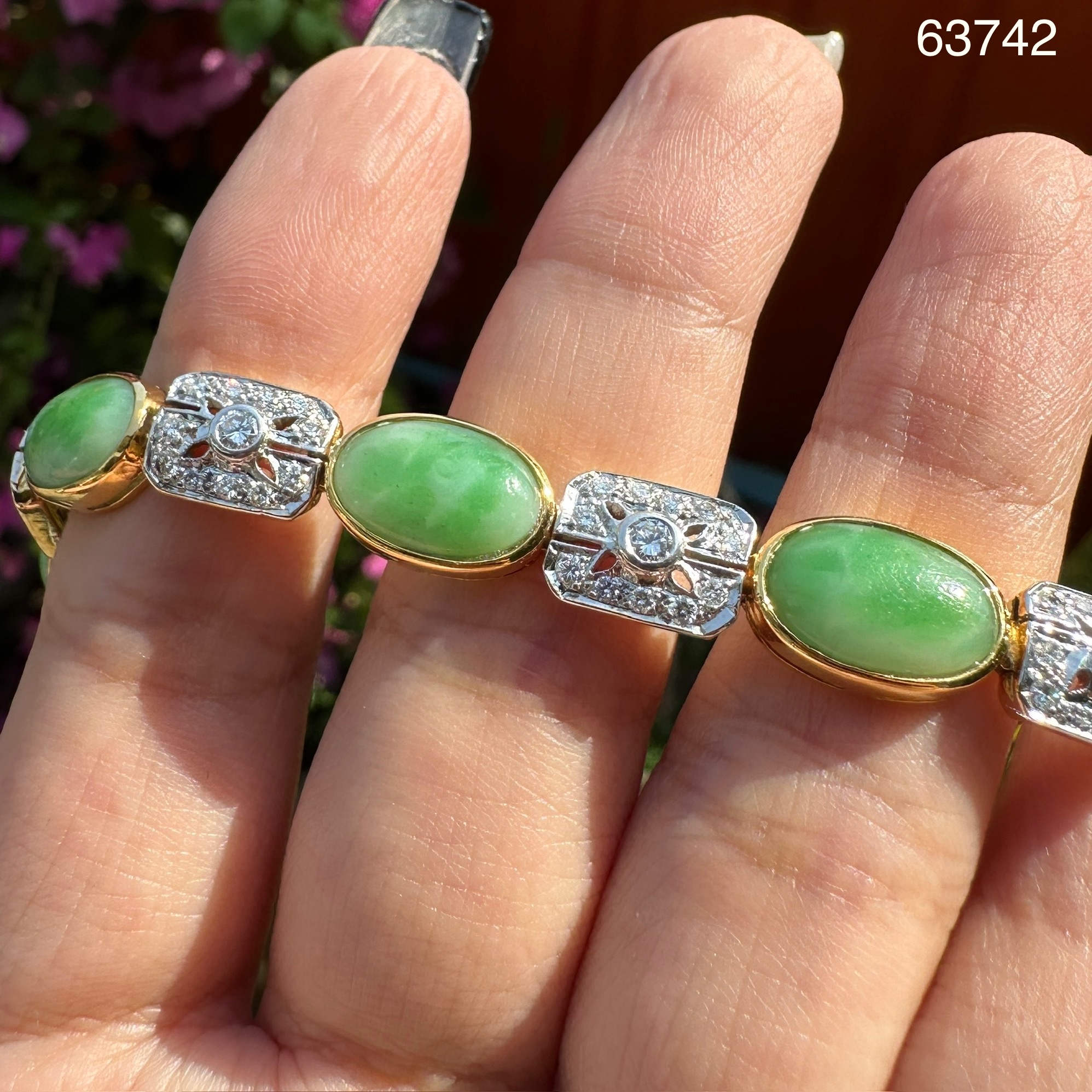 รหัส 63742 สร้อยข้อมือ หยก พม่า เพชร 91 เม็ด 1.05 กะรัต ทอง18K ความยาว 17.50 ซม. นน. 23.96 g