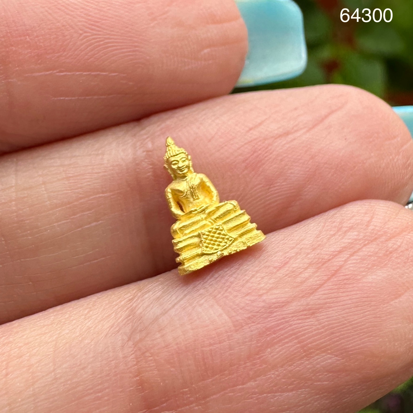 รหัส 64300 หลวงพ่อโสธร เนื้อทองคำ ลอยองค์ นน. 1.09 g