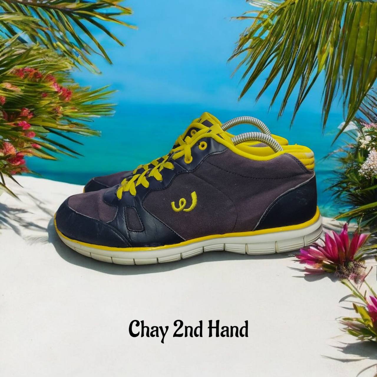 รองเท้ามือสอง SIZE#42 ยาว26ซม. แบรนด์ดัง สภาพสวย ตรงปก SH42A59N477