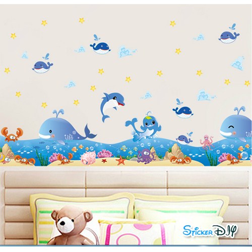 Transparent wall sticker สติ๊กเกอร์ติดผนังแต่งขอบ วาฬเริงร่า (กว้าง137cm.xสูง43cm.)
