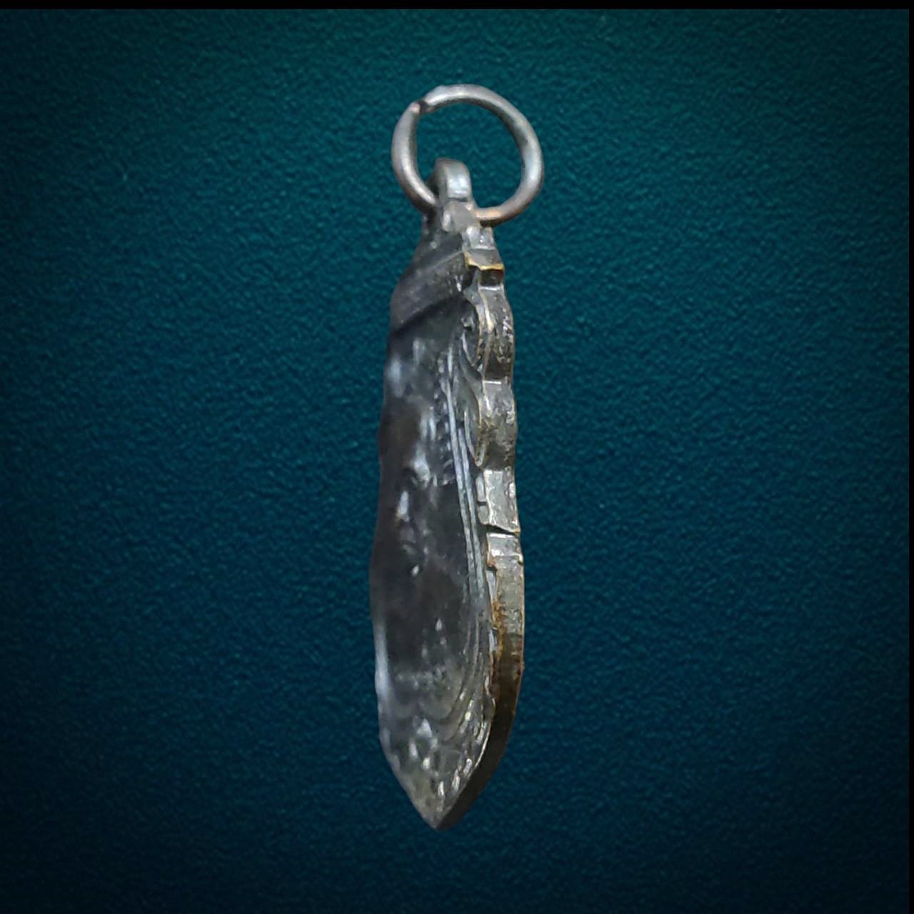 เหรียญพระครูไพศาลสารธรรม หลวงพ่อปี่ วัดอ้อมแก้ว จ.ชลบุรี ปี2549