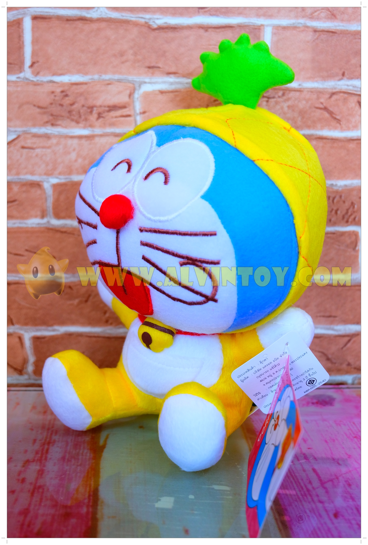 ตุ๊กตา โดราเอม่อน ชุดสับปะรด