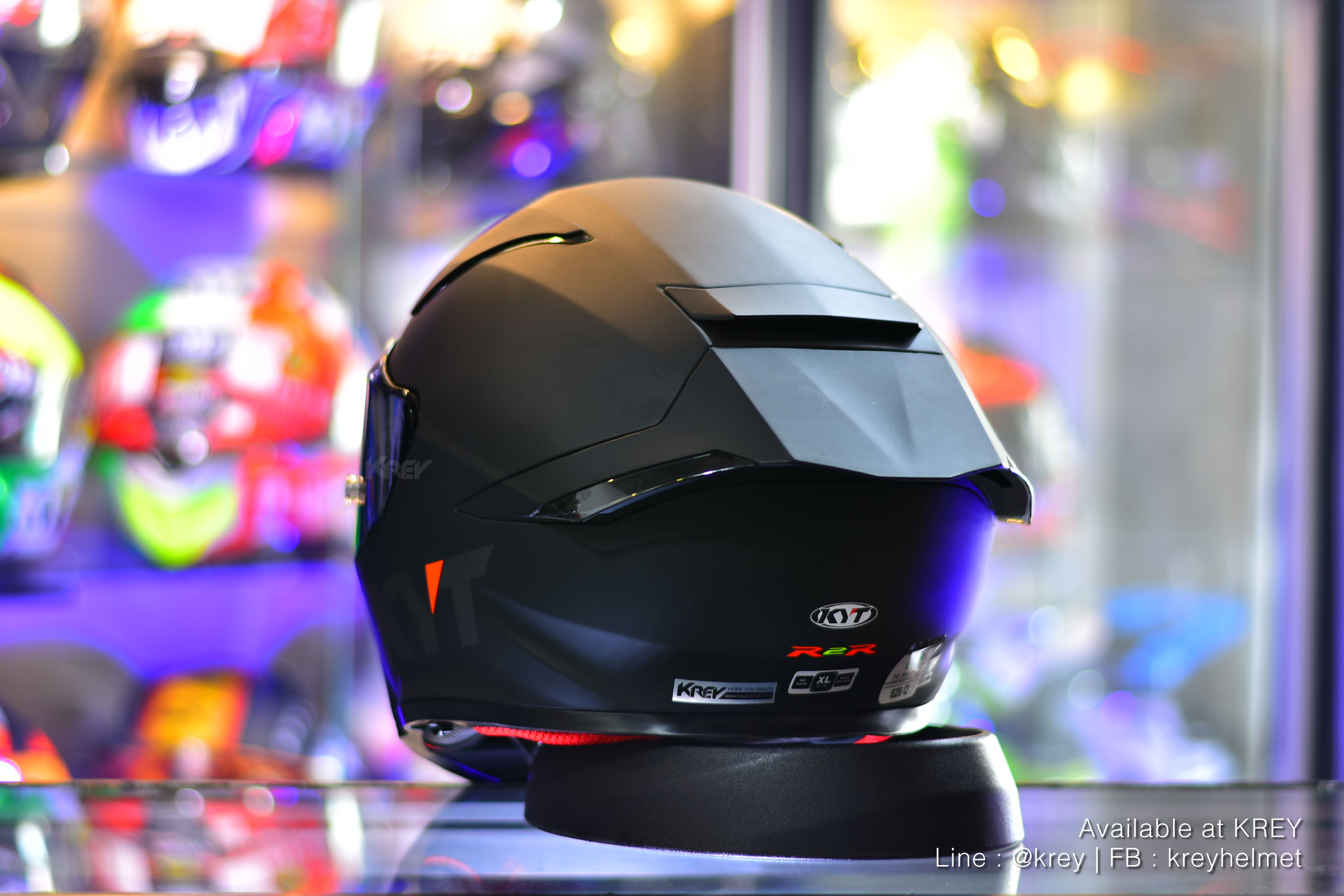 KYT model R2R Pro Plain Matt Black