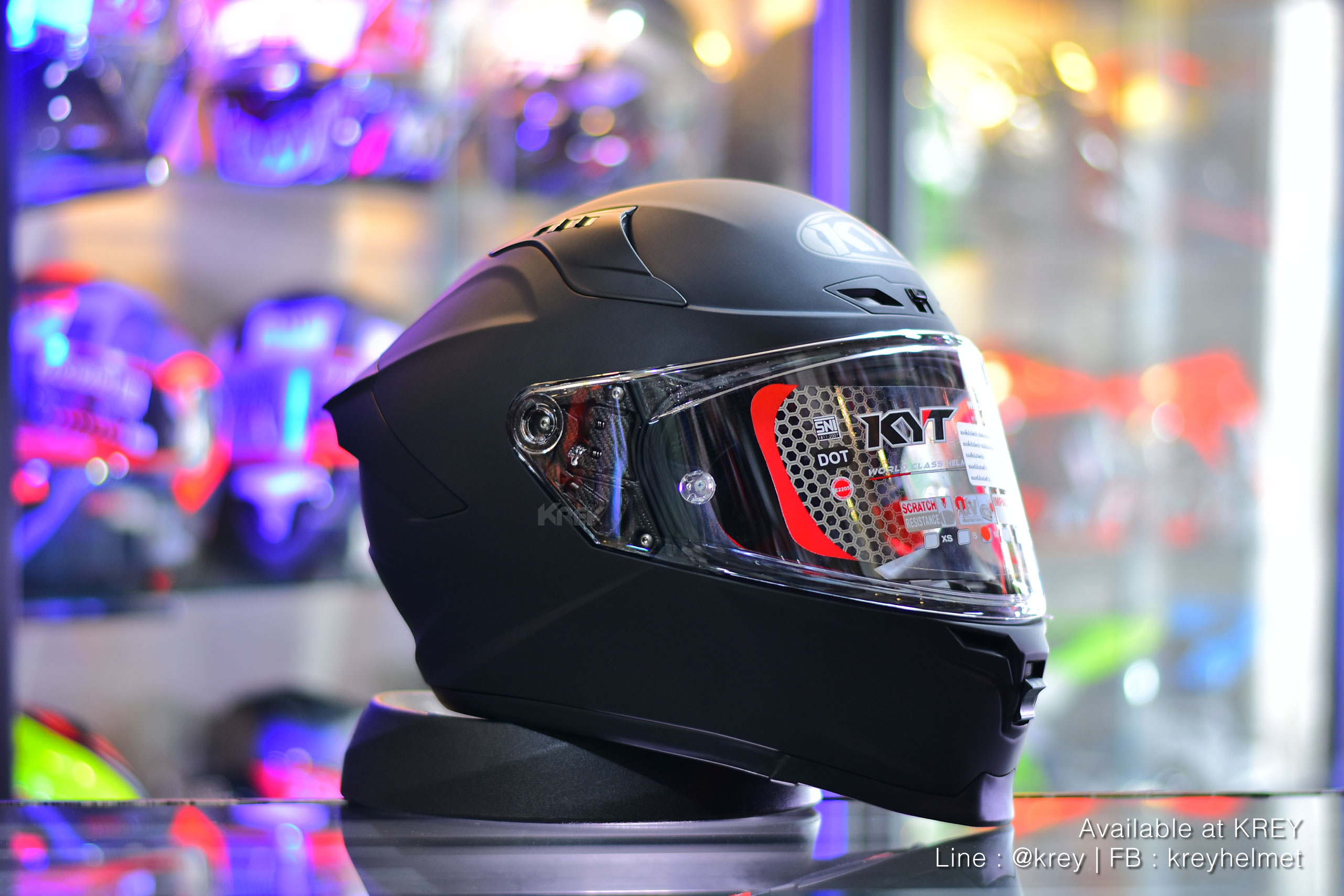 KYT model STRIKER PLAIN MATT BLACK