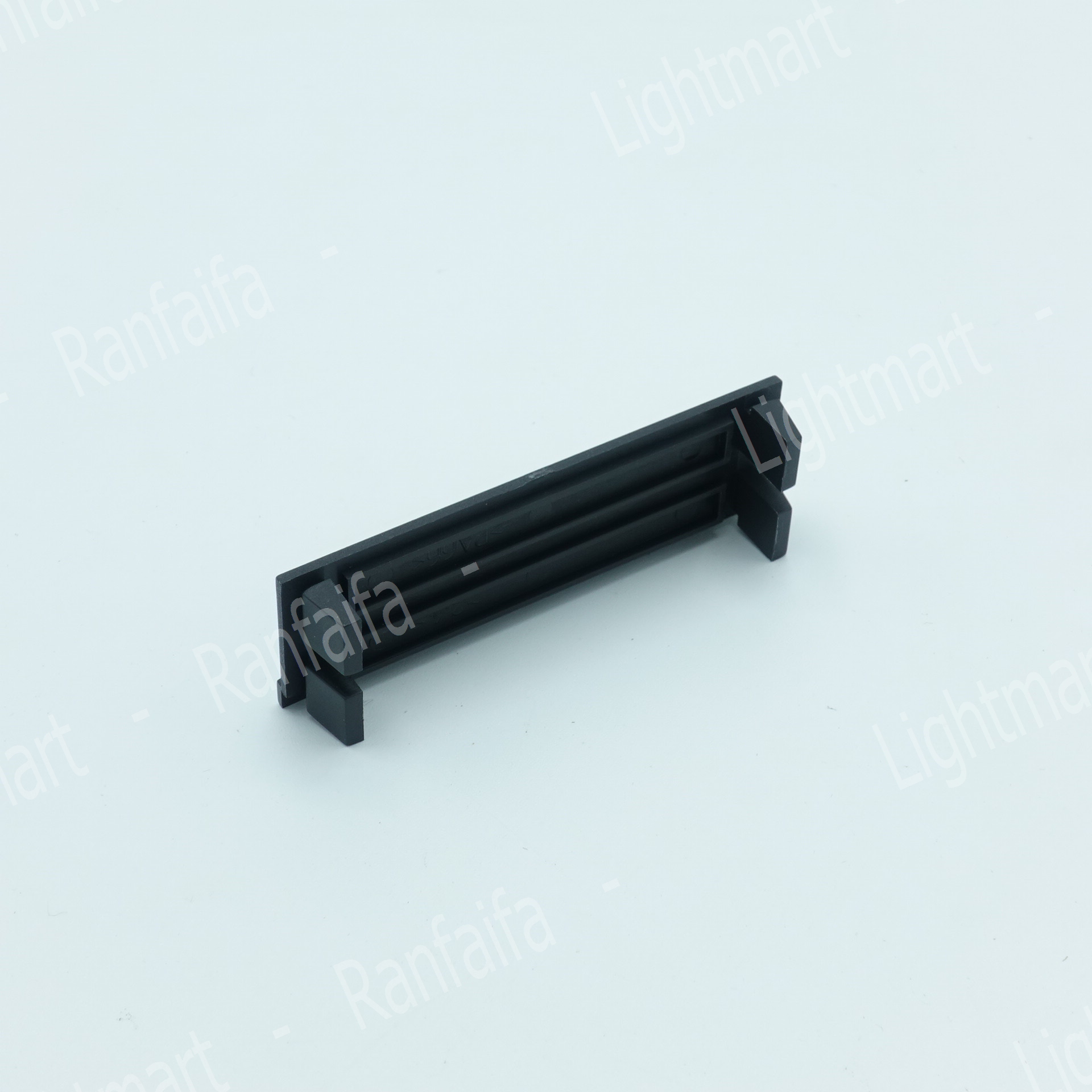 แผ่นปิดช่องว่าง หน้าตู้ "Schneider"