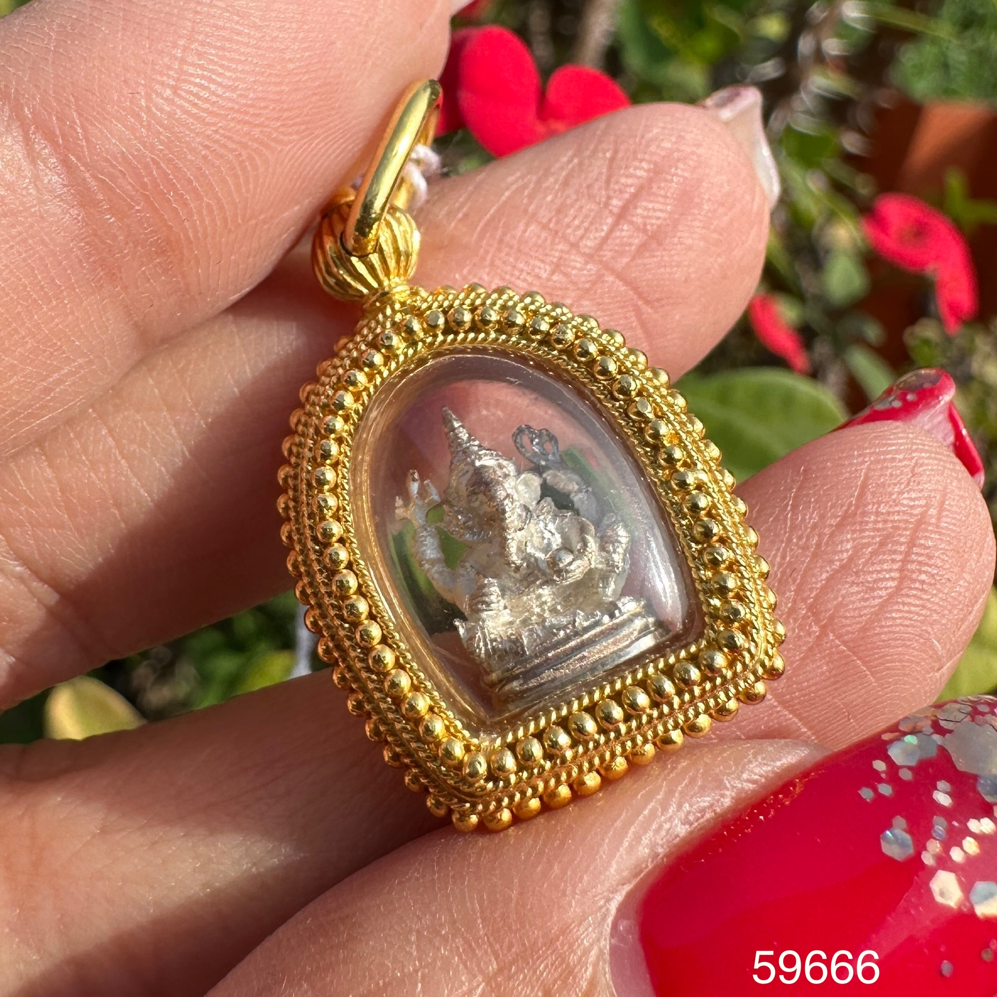 รหัส 59666 พระพิฆเนศวร เนื้อเงิน เลี่ยมทอง ล้อมไข่ปลา นน. 6.76 g