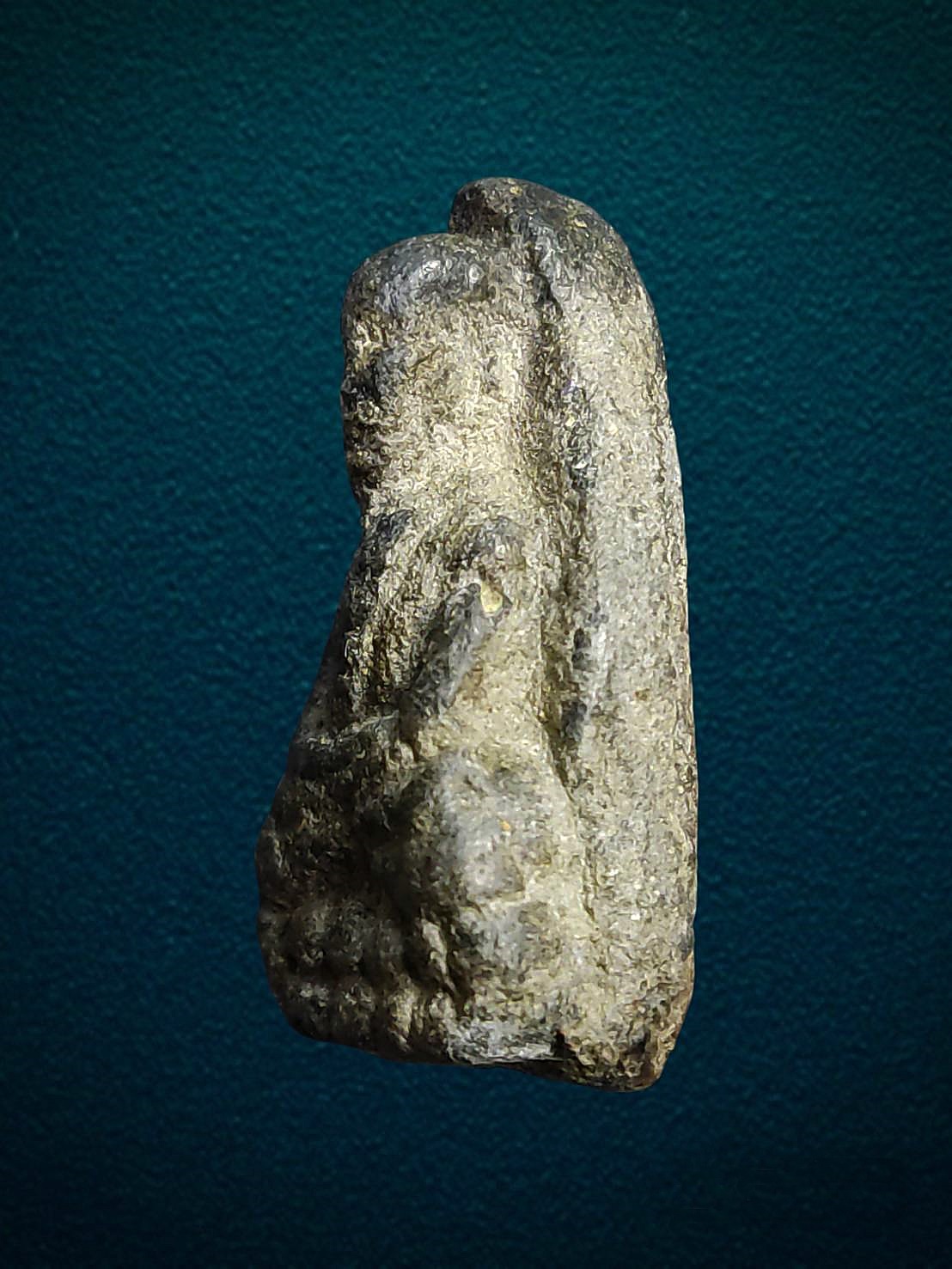 หลวงพ่อทวด วัดช้างให้ เนื้อว่าน ปี2497 พิมพ์กลางชลูด