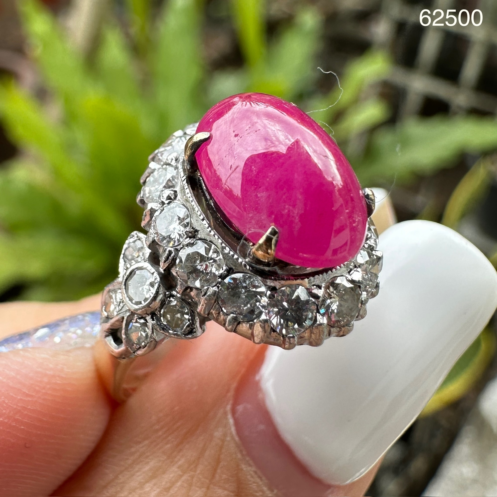 รหัส 62500 แหวน ทับทิม พม่า ล้อมเพชร 14 เม็ด 0.56 กะรัต ฝังเพชรกุหลาบ 10 เม็ด 0.12 กะรัต ทองK 2 สี นน. 4.57 g