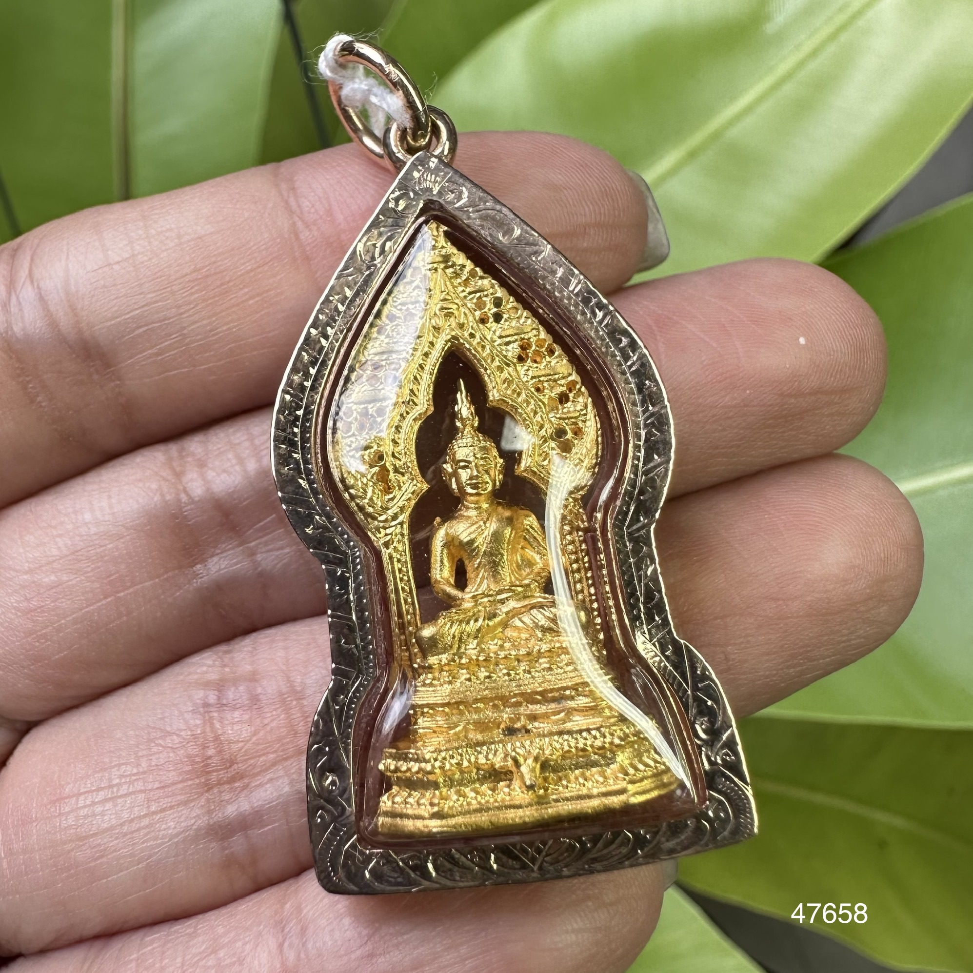 รหัส 47658 พระนิรันตราย วัดนิเวศธรรมประวัติ บางปะอิน อยุธยา กะไหล่ทอง เลี่ยมนาก40 นน. 14.00 g