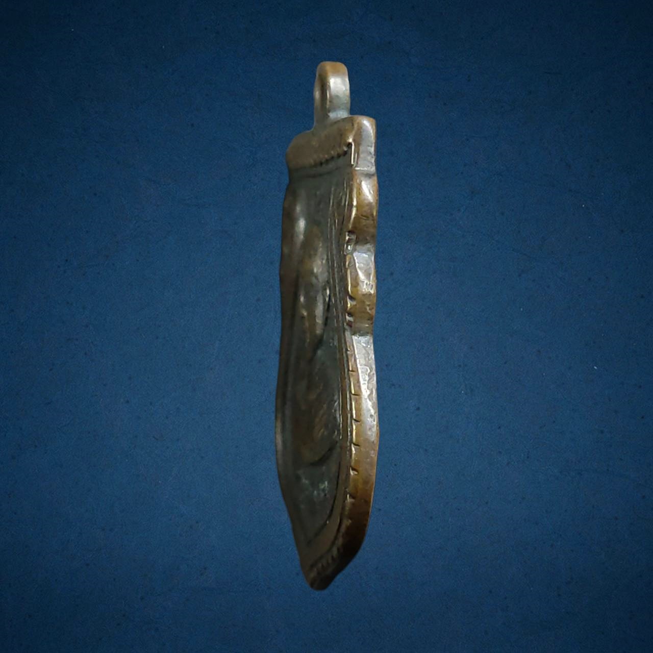 เหรียญครูบาวัน หลังครูบาสิงห์ วัดช่อแล อ.แม่แตง จ.เชียงใหม่