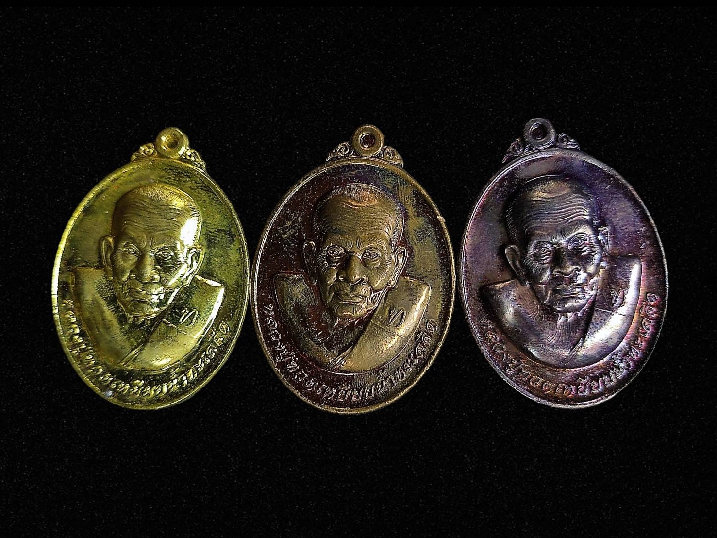 เหรียญโหวงเฮ้ง หลวงปู่ทวด เหยียบน้ำทะเลจืด วัดช้างให้ จ.ปัตตานี ปี 2559 รุ่น วาสนาดี มีเงินล้นหลาม ชุด6เหรียญ