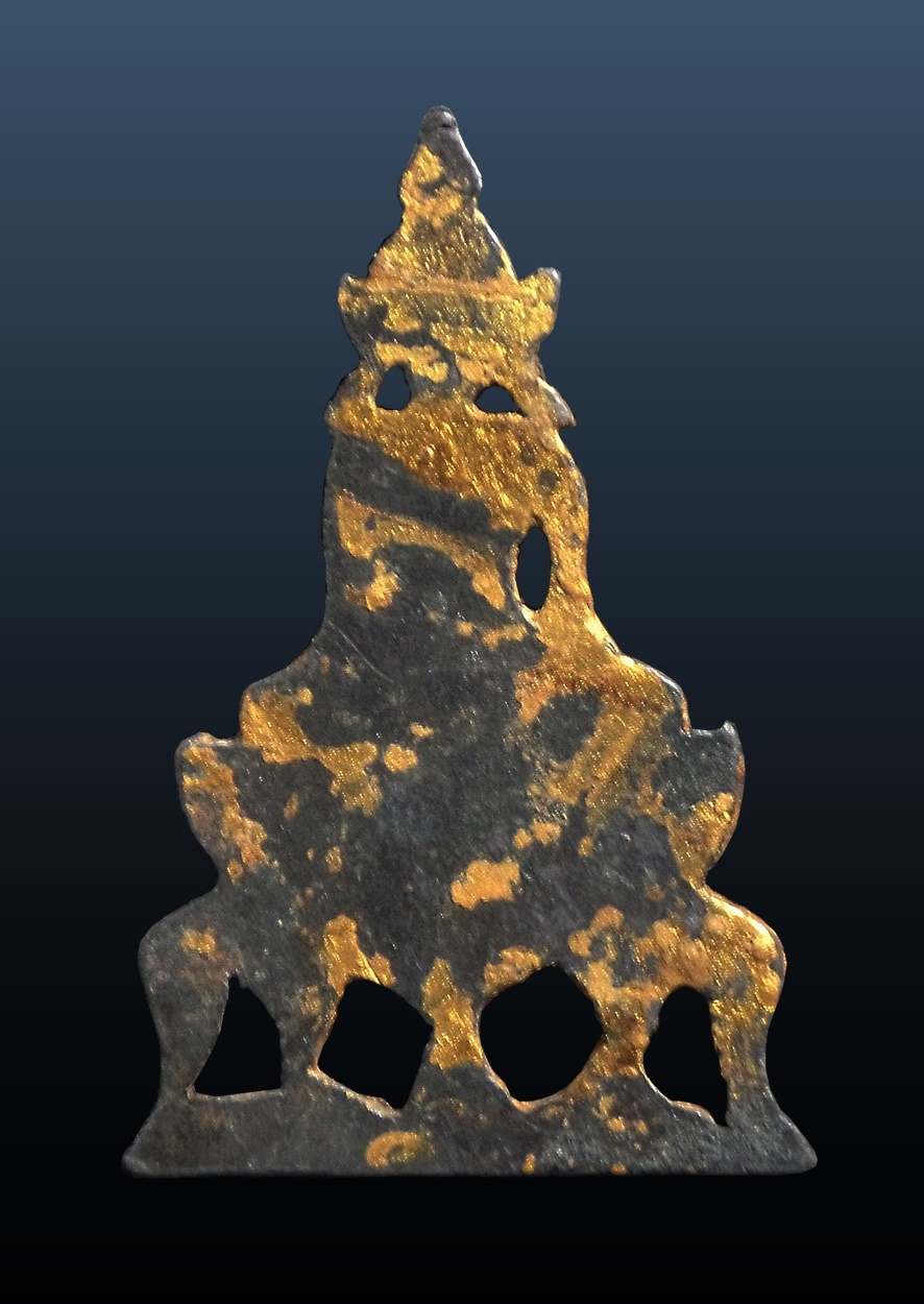 พระอู่ทองฐานผ้าทิพย์ กรุวัดสิงห์ ปทุมธานี เนื้อชิน