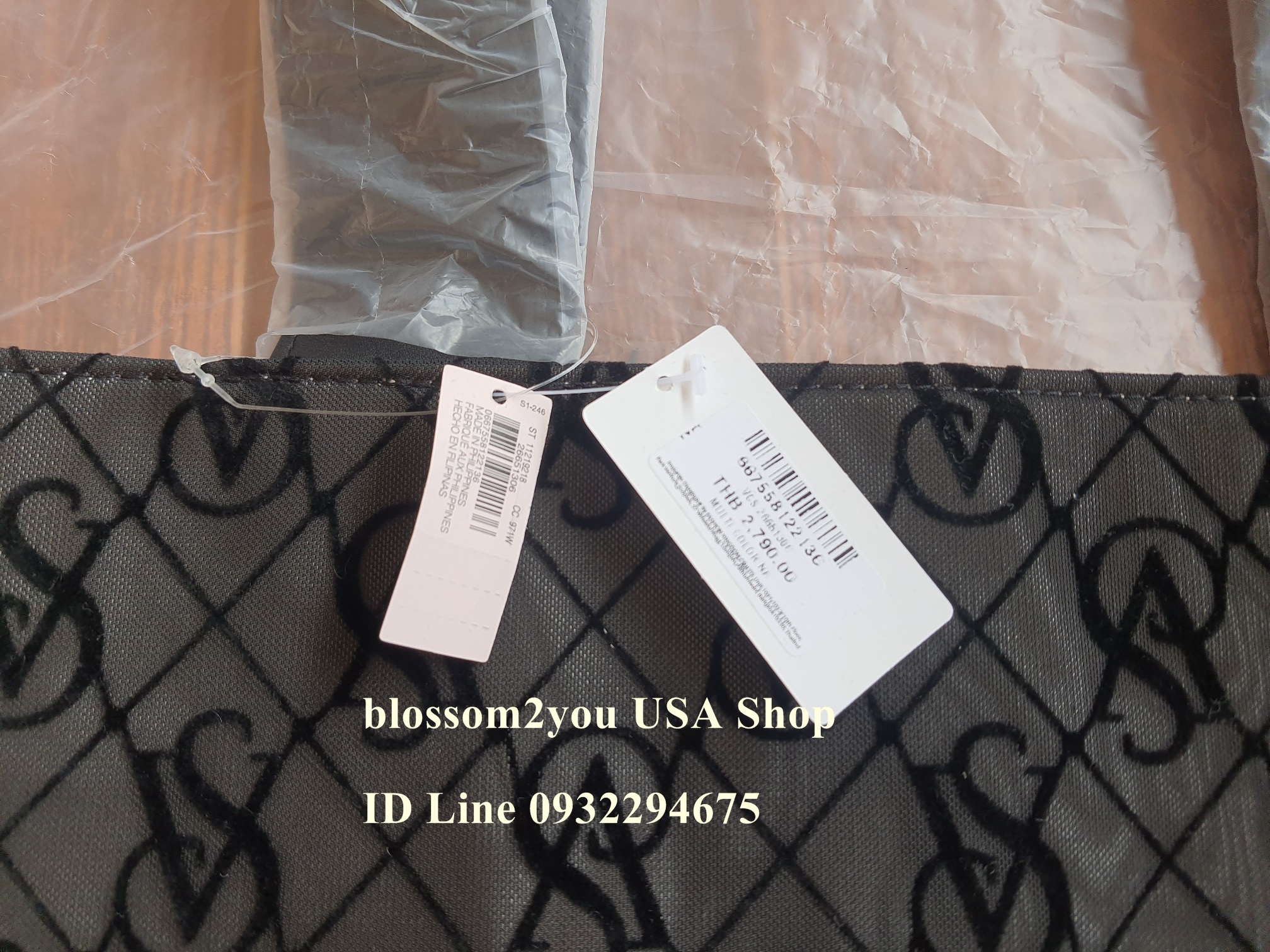 กระเป๋า Victoria's Secret รุ่น Logo Mesh Tote สีดำสวยเรียบหรู