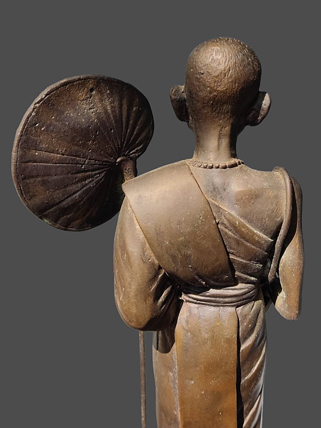 พระบูชา ครูบาศรีวิชัย เชียงใหม่ ปี2530 เนื้อทองเหลือง ผิวหิ้ง หล่อหนา มีน้ำหนัก ขนาดสูง 13 นิ้ว