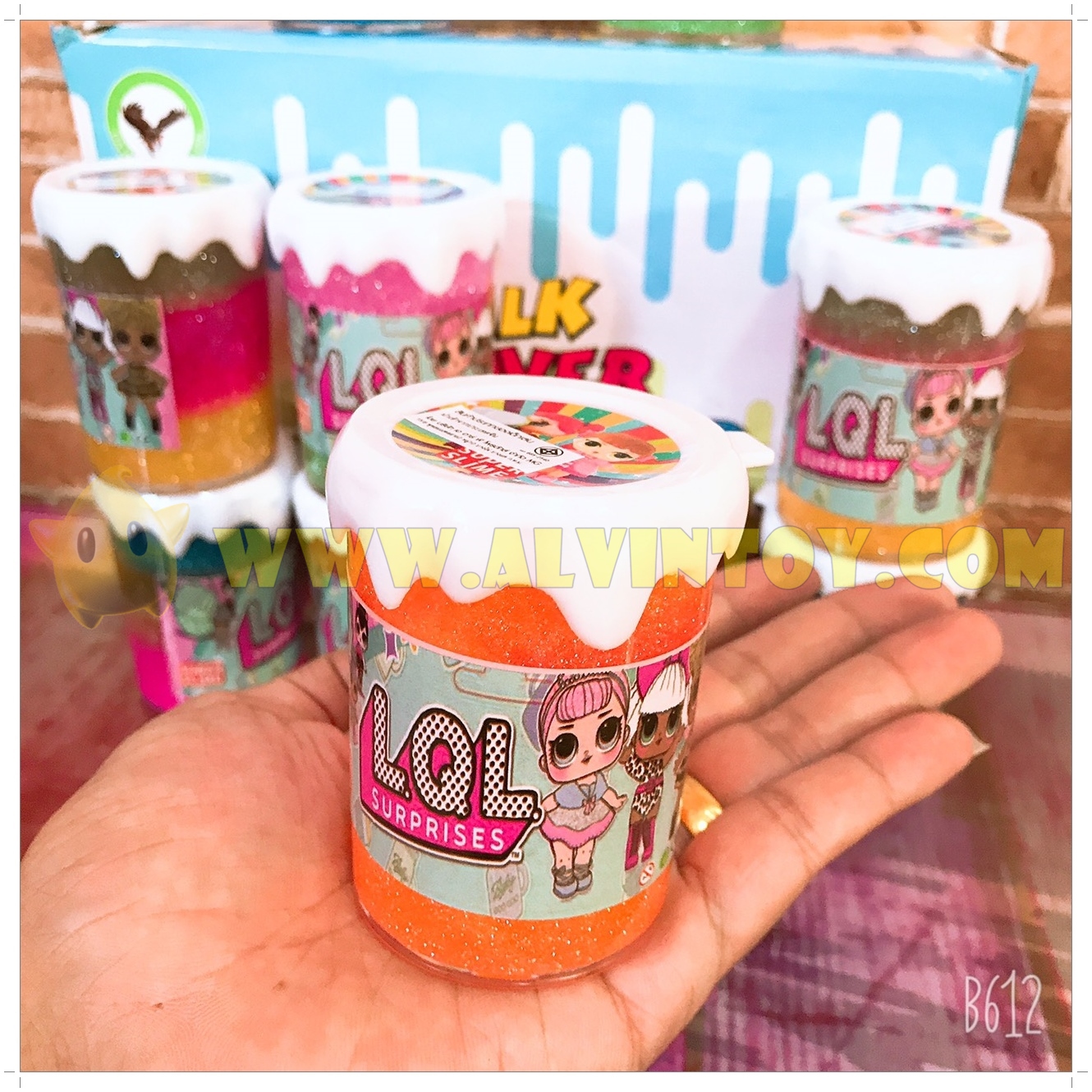 4 กระปุก ราคา 95 บาท คละสี ของเล่น สไลม์ LoL 3 สี เล่นง่ายไม่เหนียวติดมือ สีสันสดใส