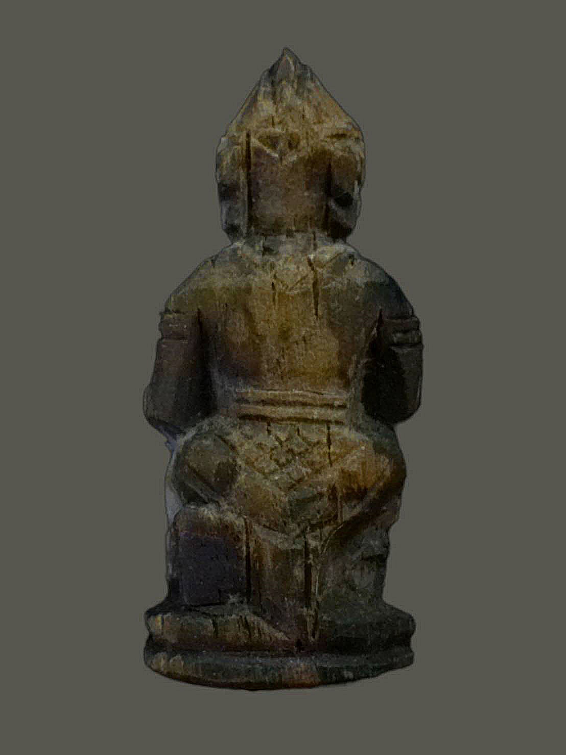 หนุมานไม้แกะ พนมมือ หลวงปู่บุญ วัดกลางบางแก้ว นครปฐม