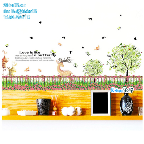 Transparent wall sticker สติ๊กเกอร์ติดผนังแต่งขอบ Love is a like butterfly (กว้าง109cm.xสูง45cm.)