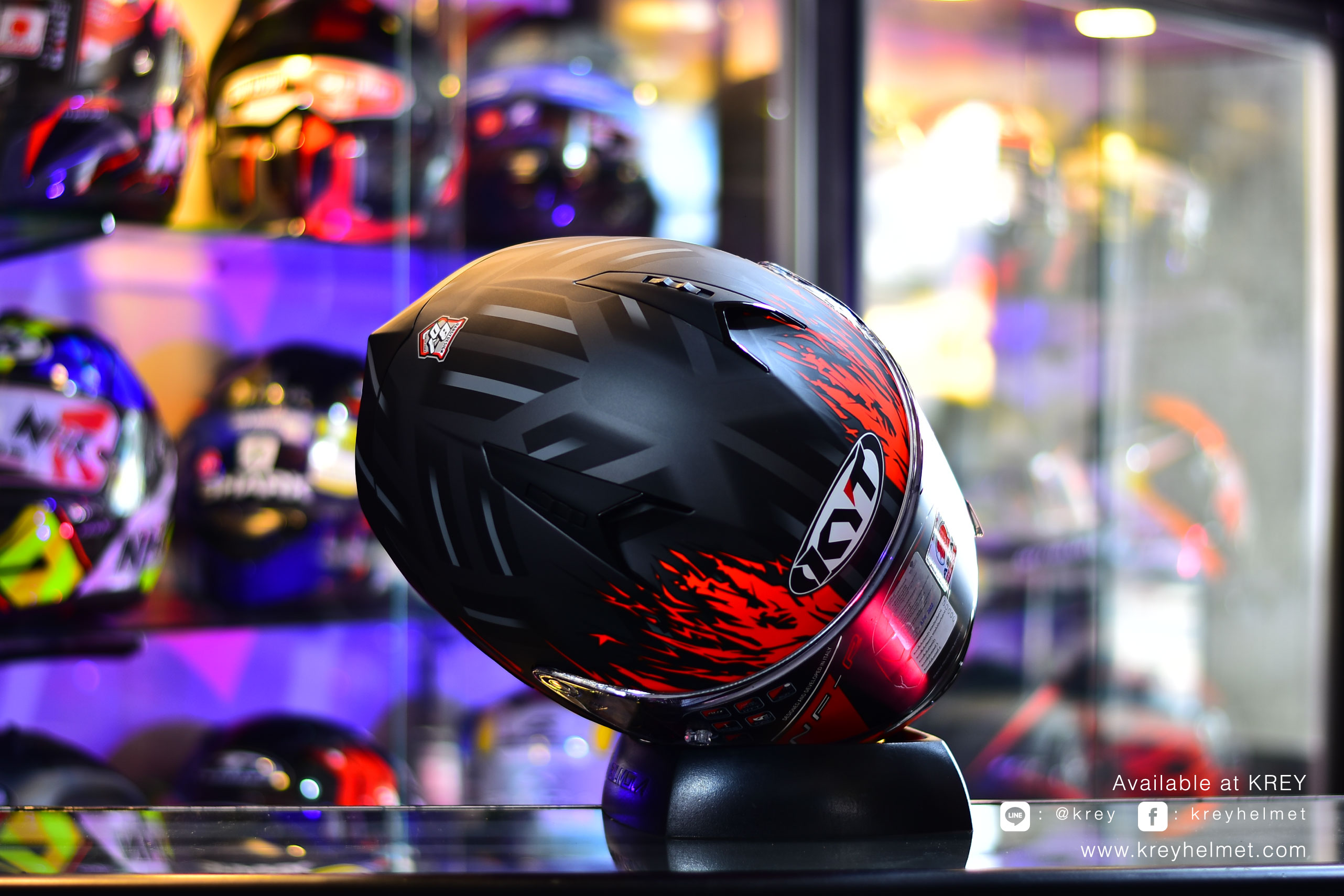 KYT model NFR Flaming Matt Grey/Red