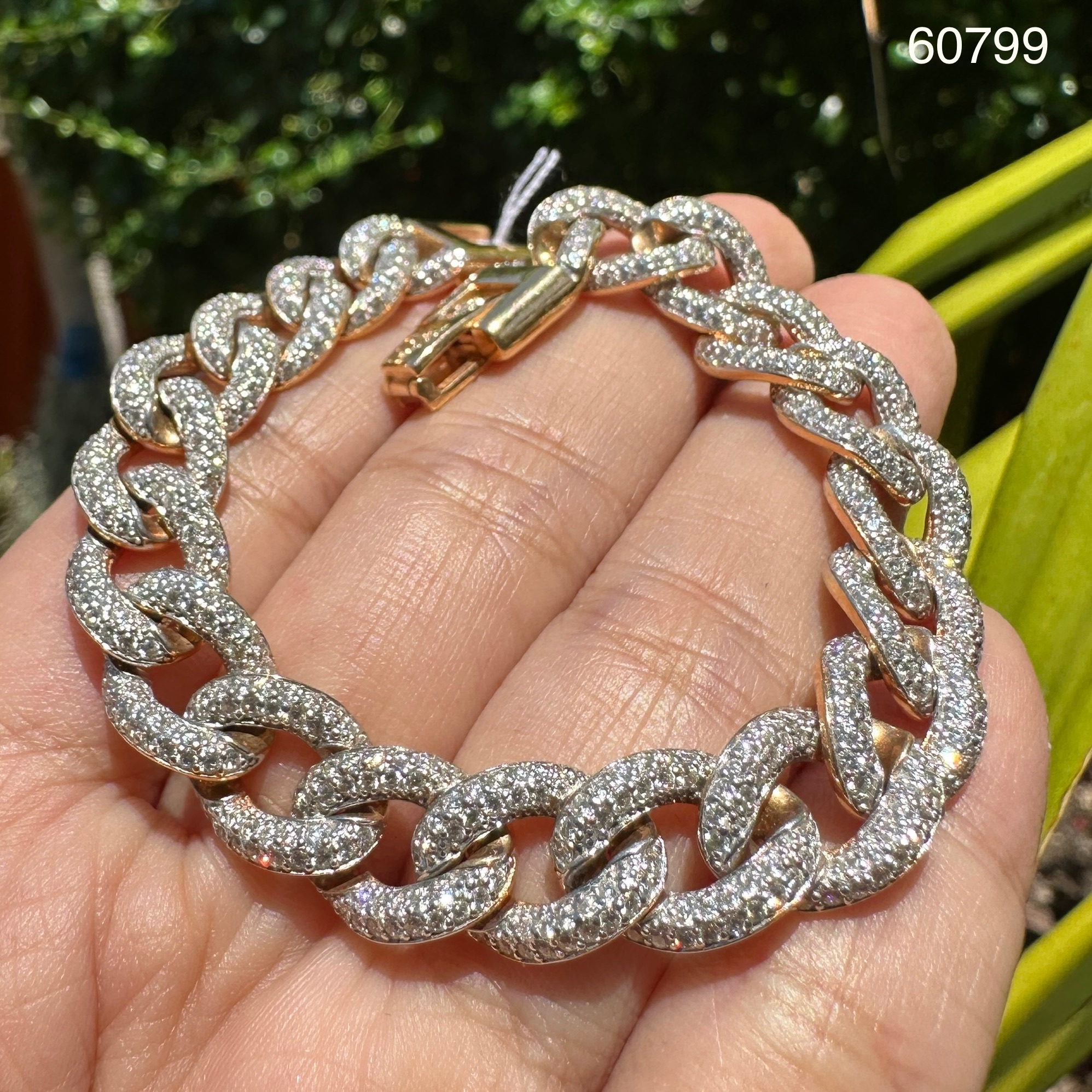 รหัส 60799 เลสข้อมือ เพชร 570 เม็ด 5.70 กะรัต ทอง18K สี Pink gold งานสวยมาก นน. 27.68 g