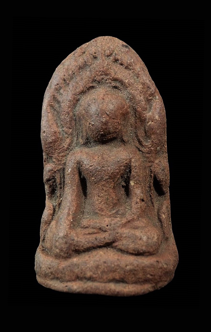 พระลือโขง กรุสันกู่เหล็ก จ.ลำพูน เนื้อดิน