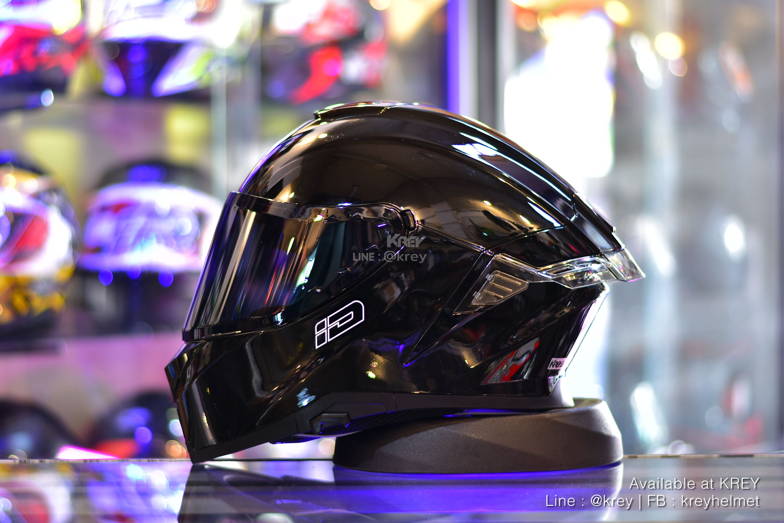 ID model ZRO Super Glossy Black