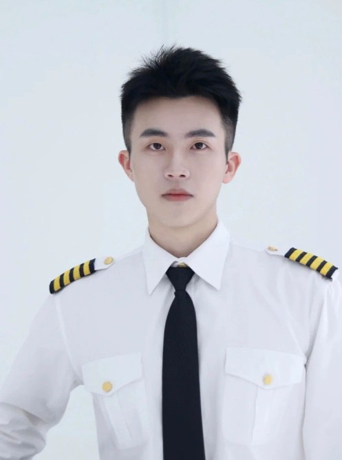 ชุดพนักงานต้อนรับบนเครื่องบิน กัปตันนักบิน นักบินพลเรือน เสื้อเชิ้ตสีขาวสำหรับทำงานของพนักงานต้อนรับบนเครื่องบิน