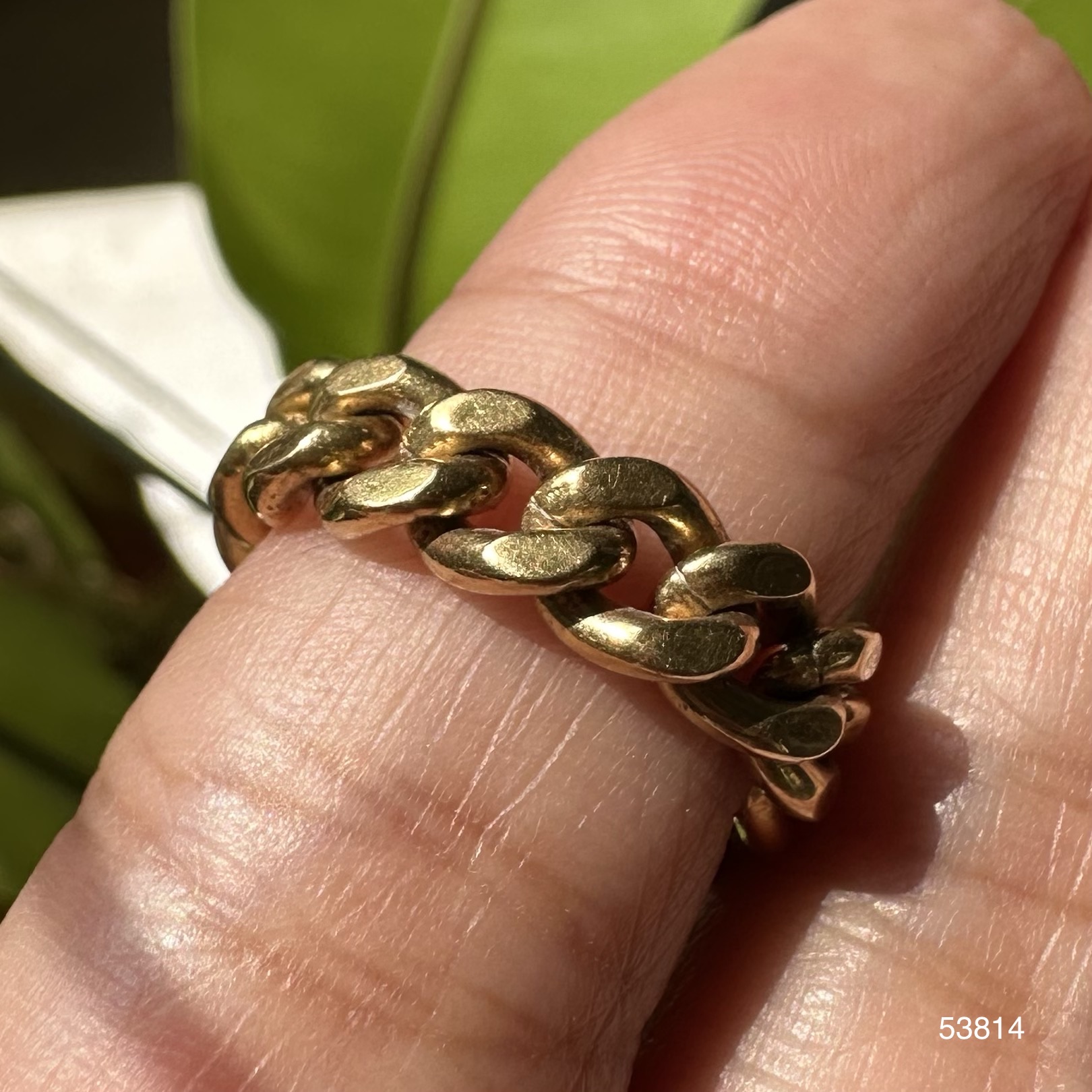 รหัส 53814 แหวน ทอง18K (75%) ลายบิดแบน งานสวยมาก นน. 8.24 g