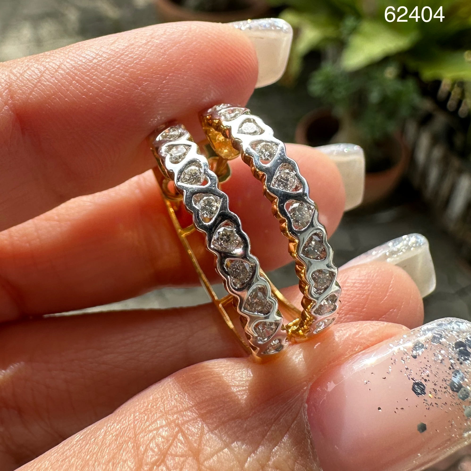 รหัส 62404 ต่างหู ห่วงเพชร หัวใจ เพชร 20 เม็ด 0.40 กะรัต ทอง18K งานสวยมาก นน. 5.77 g