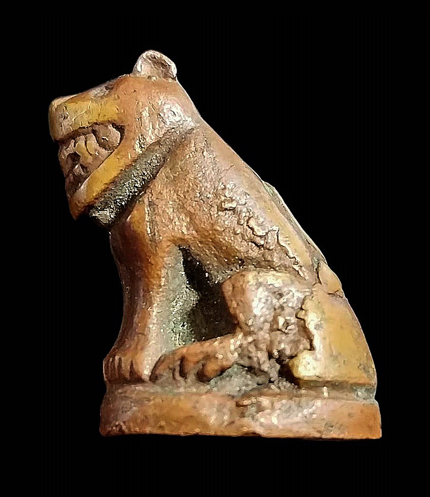 เสือหลวงพ่อปาน รุ่นฝังลูกนิมิต วัดมงคลโคธาวาส (วัดบางเหี้ย) ต.คลองด่าน บางบ่อ จ.สมุทรปราการ ปี2517 เนื้อตะกั่ว ชุบทองแดง