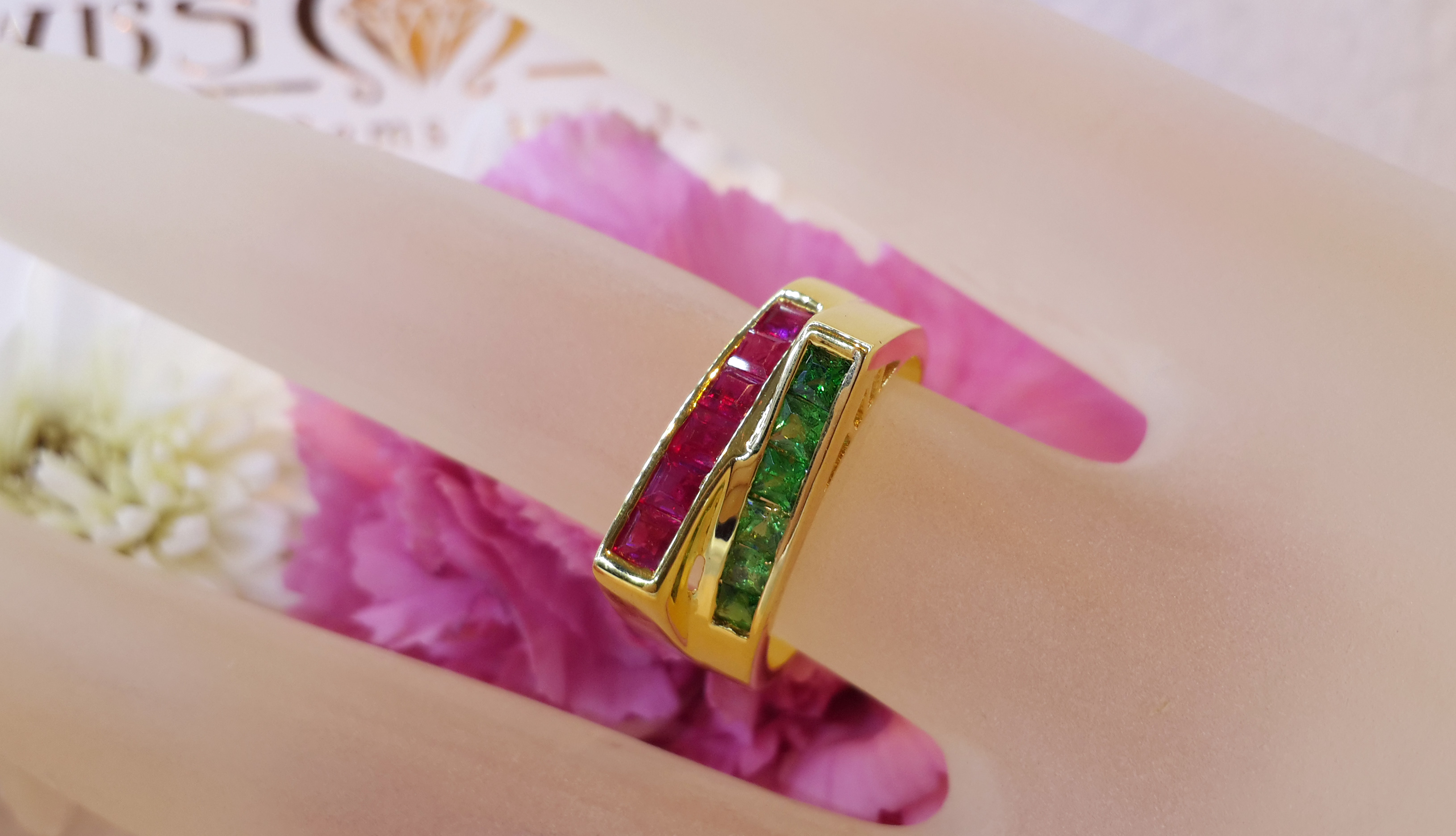 แหวน Fancy Sapphire ทรงแปลกไม่เหมือนใคร