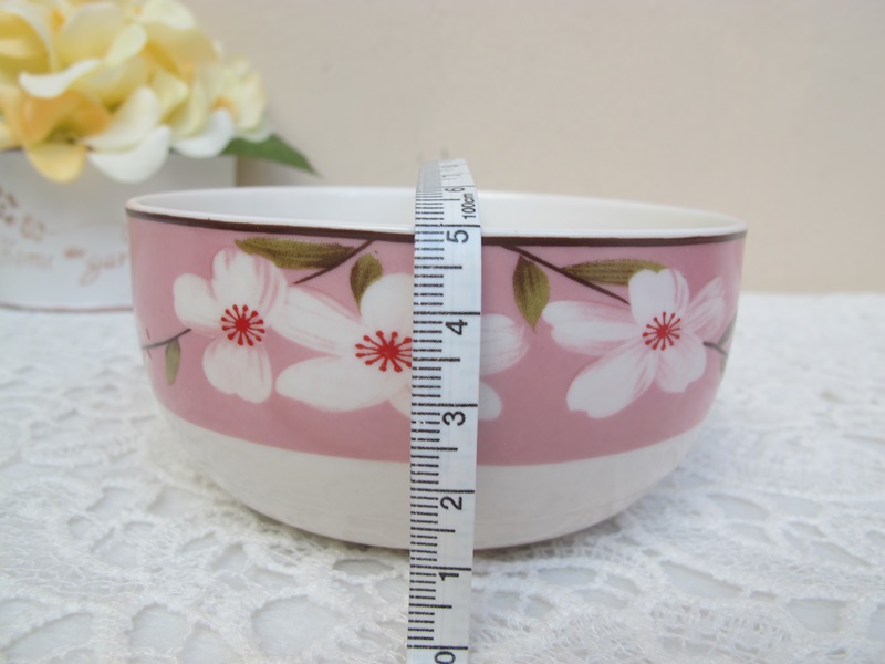 ชาม ตะเกียบ 2 ที่ เพ้นดอกไม้ แพ็คกล่องสวยงาม