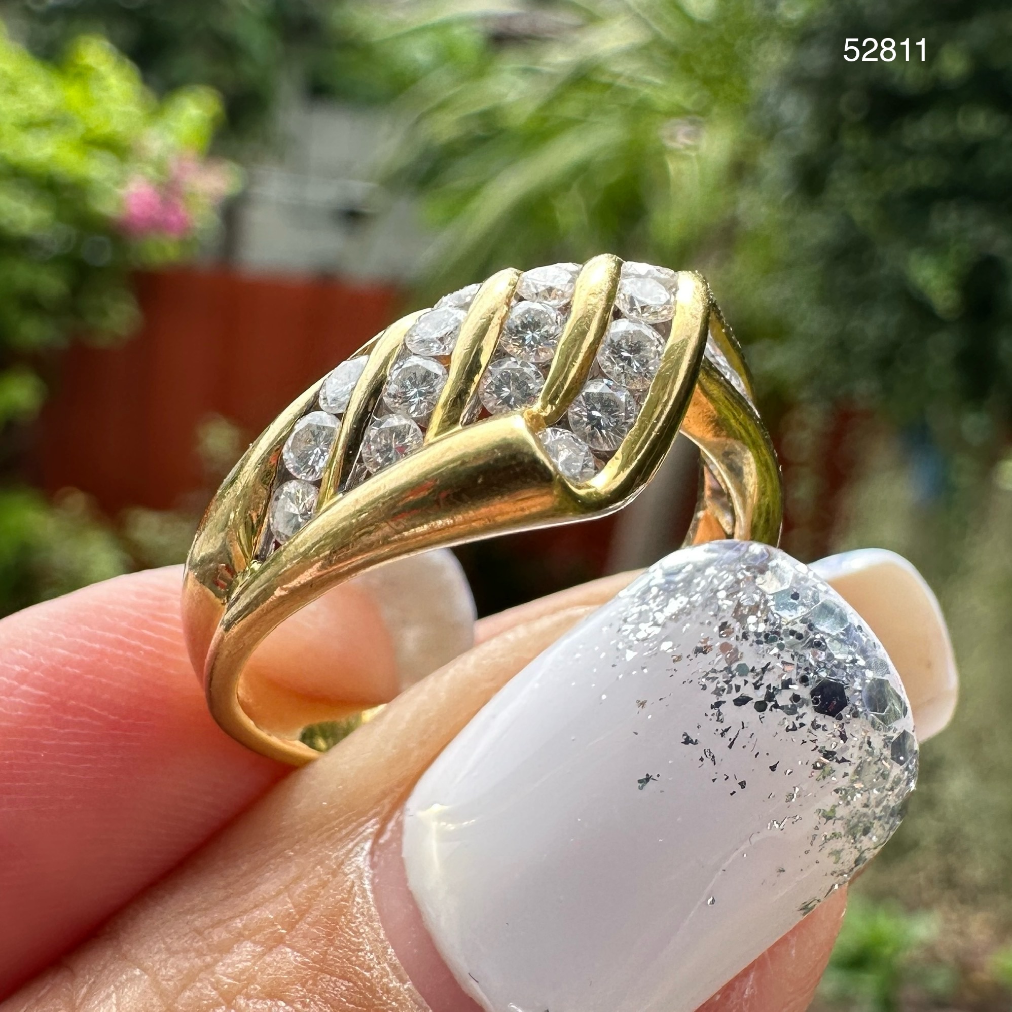 รหัส 52811 แหวน เพชรแถว ลายโค้ง เพชร 21 เม็ด 0.46 กะรัต กะรัต ทอง18K งานสวยมาก นน. 4.69 g