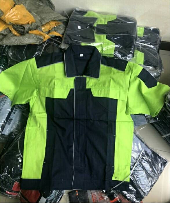 เสื้อช่างแขนสั้นสีกรมขลิบเขียว