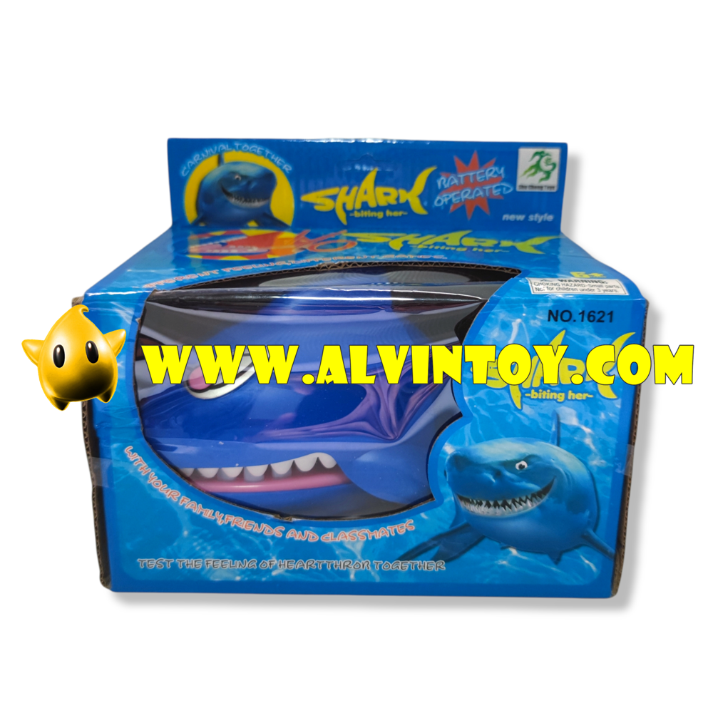 Shark Biting her - ของเล่นปลาฉลามงับนิ้ว