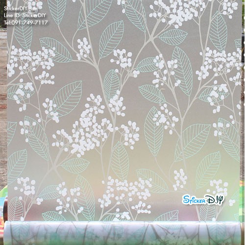 สติ๊กเกอร์ฝ้าติดกระจก แบบมีกาวในตัว พิมพ์ใบไม้สีเขียว (หน้ากว้าง 90cm) เมตรละ 89 บาท