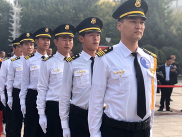 ชุดพนักงานต้อนรับบนเครื่องบิน กัปตันนักบิน นักบินพลเรือน เสื้อเชิ้ตสีขาวสำหรับทำงานของพนักงานต้อนรับบนเครื่องบิน