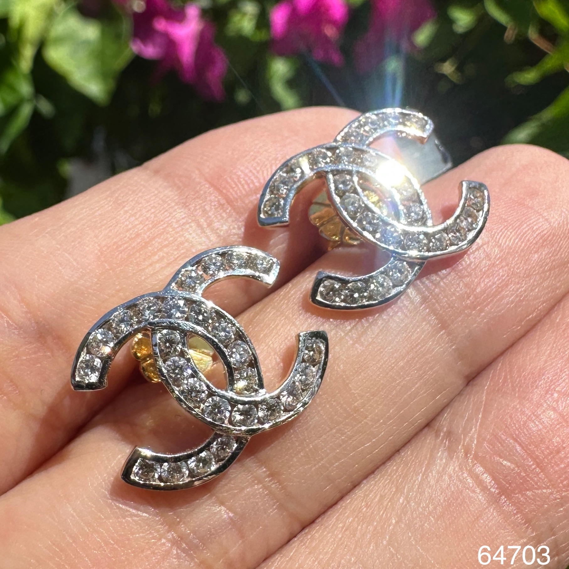 รหัส 64703 ต่างหู เพชร CC ฝังเพชร 52 เม็ด 1.04 กะรัต ทอง18K นน. 4.28 g