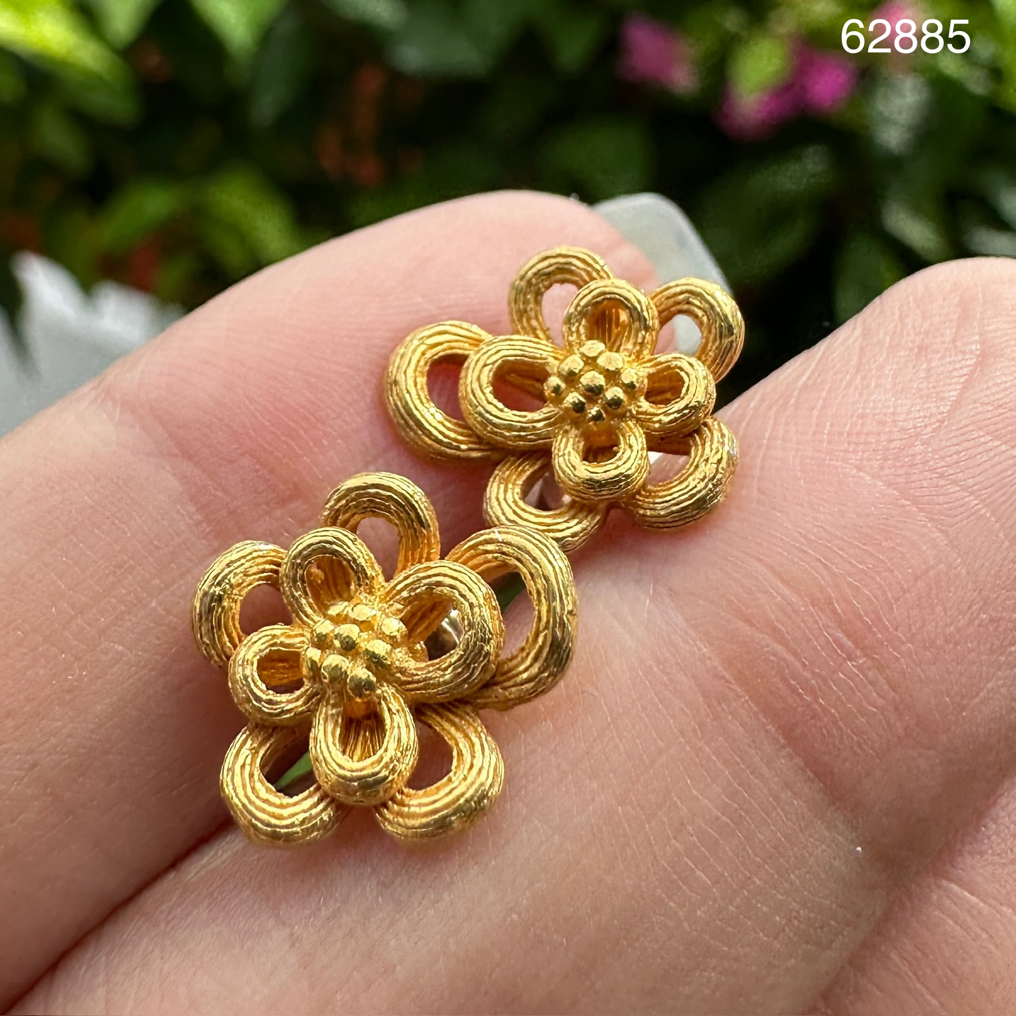 รหัส 62885 ต่างหู Gold Master ทอง24K ลายดอกไม้ แป้นทอง14K งานสวยมาก นน. 5.45 g