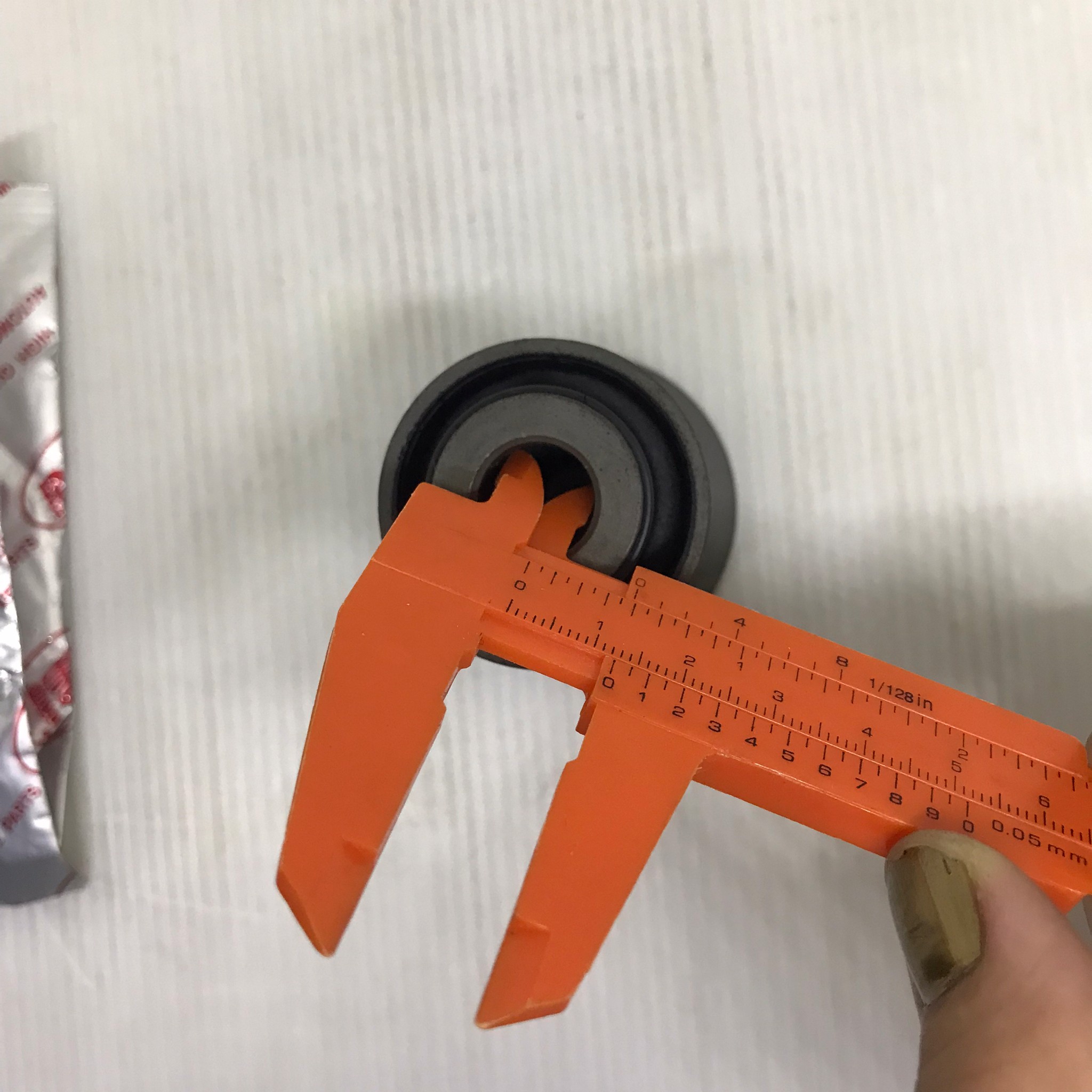 (1ตัว) บู๊ชปีกนก NISSAN NAVARA D40T / NP300 / D23T / D23T 2WD, 4WD ตัว ล่าง / นิสสัน นาวาร่า / LOWER / ARM BUSHING / ยี่ห้อ RBI / เบอร์ 54560-EB70A / 54501-4JA0A-0 / 54560-4JA0A / N24NR20W